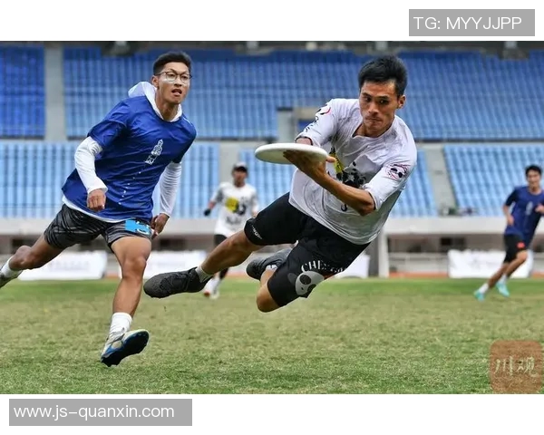 成都飞盘队整体压制战术解析与比赛表现分析 成都飞盘队整体压制战术解析与比赛表现分析