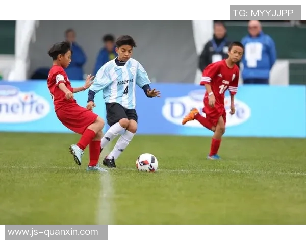 自拍画圈的足球明星们如何用镜头记录精彩瞬间与个人风采